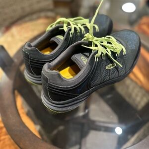KEEN Men's Black and Lime Utility Shoes